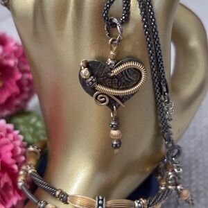 💎 Mixed Metal Heart Pendant Necklace